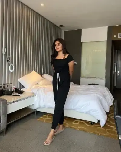 Call Girls Rasra Cash On Delivery